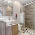 Goudis Irida Villa *