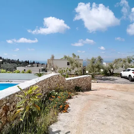 Villa Goudis Irida *