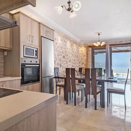 Villa Goudis Irida Tsoukaladhes