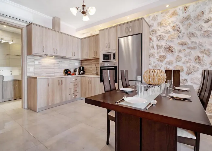 Goudis Irida Lefkada City