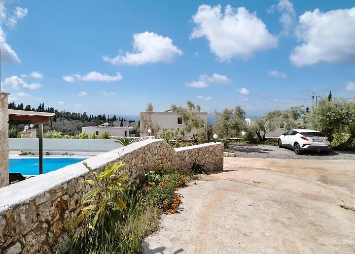 Villa Goudis Irida *